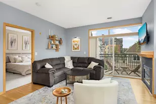 301 Oak Grove St, Minneapolis, MN 55403 - Photo 14