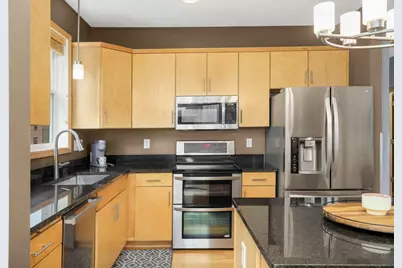 301 Oak Grove Street #414, Minneapolis, MN 55403 - Photo 10