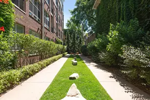 301 Oak Grove St, Minneapolis, MN 55403 - Photo 34