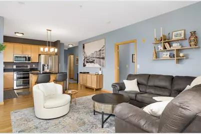 301 Oak Grove Street #414, Minneapolis, MN 55403 - Photo 2