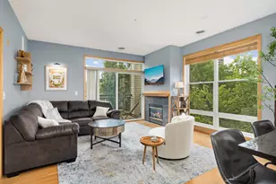 301 Oak Grove St, Minneapolis, MN 55403 - Photo 12