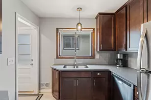 5725 Xerxes Ave S, Minneapolis, MN 55410 - Photo 6