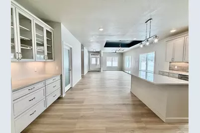 102 E Memory Lane, Tyler, MN 56178 - Photo 8