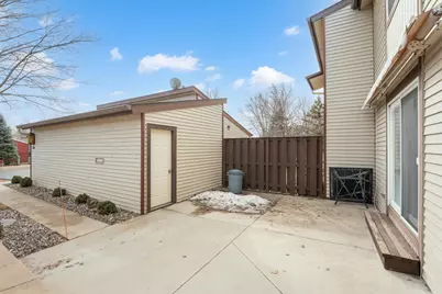 1656 Meadow Circle SE, Rochester, MN 55904 - Photo 26
