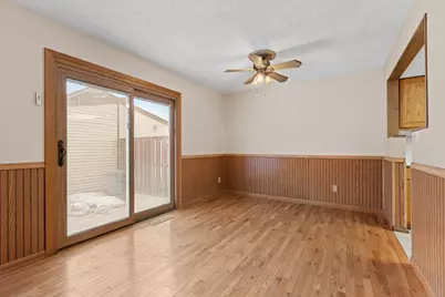 1656 Meadow Circle SE, Rochester, MN 55904 - Photo 4