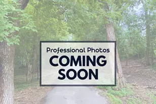 15432 Highwood Dr, Minnetonka, MN 55345 - Photo 2