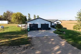 3271 425th Ave, Janesville, MN 56048 - Photo 98