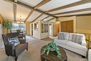 4614 Beacon Hill Rd, Eagan, MN 55122 - Photo 8