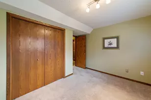 4614 Beacon Hill Rd, Eagan, MN 55122 - Photo 38