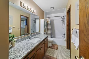 4614 Beacon Hill Rd, Eagan, MN 55122 - Photo 22