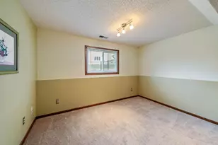 4614 Beacon Hill Rd, Eagan, MN 55122 - Photo 36