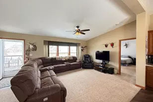 59259 140th St, Litchfield, MN 55355 - Photo 4