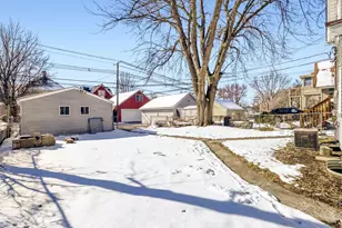 748 Case Ave E, Saint Paul, MN 55106 - Photo 4