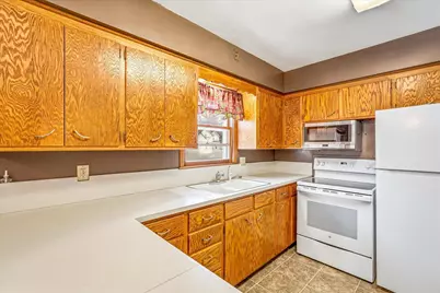 803 N 2nd Street, Princeton, MN 55371 - Photo 10