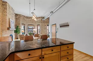 523 S 9th St, Minneapolis, MN 55404 - Photo 16