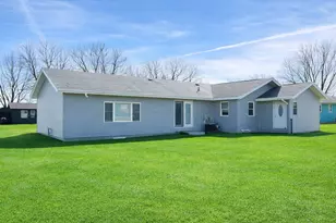 316 Buckwheat Ave, Windom, MN 56101 - Photo 2