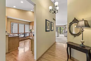 6843 Stonewood Ct, Eden Prairie, MN 55346 - Photo 2