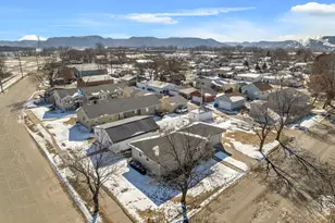 206 Buchanan St, Winona, MN 55987 - Photo 2