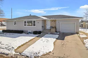 206 Buchanan St, Winona, MN 55987 - Photo 1