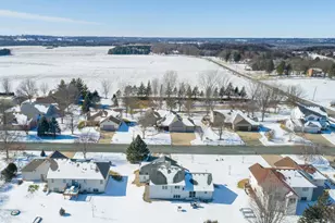 509 Chatfield Ln, Belle Plaine, MN 56011 - Photo 48