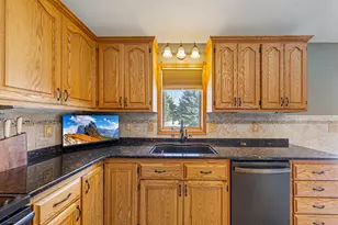 509 Chatfield Ln, Belle Plaine, MN 56011 - Photo 12