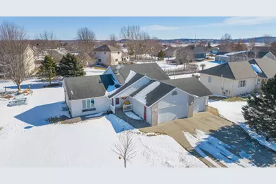 509 Chatfield Lane, Belle Plaine, MN 56011 - Photo 8