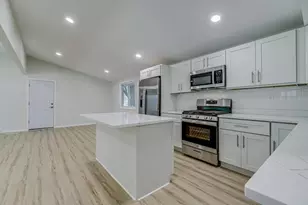 835 Niagara Ln N, Plymouth, MN 55447 - Photo 8