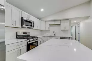 835 Niagara Ln N, Plymouth, MN 55447 - Photo 6