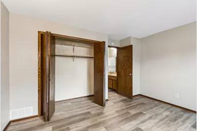 5673 W Bavarian Pass, Fridley, MN 55432 - Photo 28