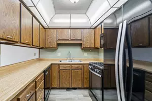 5673 W Bavarian Pass, Fridley, MN 55432 - Photo 18