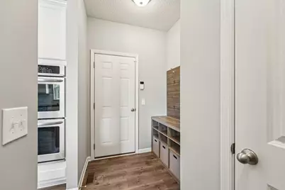 15244 Edgewood Avenue, Savage, MN 55378 - Photo 10