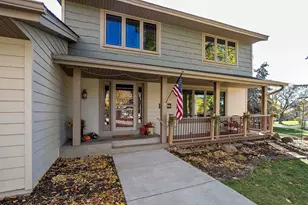 4354 Metcalf Dr, Eagan, MN 55122 - Photo 2