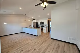 914 Katelyn Circle NE, Montgomery, MN 56069 - Photo 10