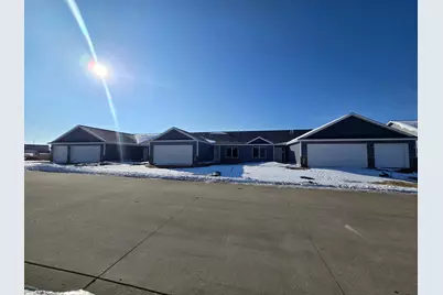 914 Katelyn Circle NE, Montgomery, MN 56069 - Photo 2