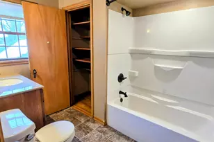 831 4th Ave SW, Pipestone, MN 56164 - Photo 32