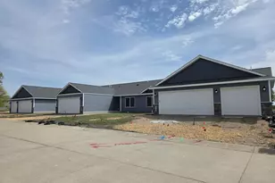 912 Katelyn Circle NE, Montgomery, MN 56069 - Photo 2