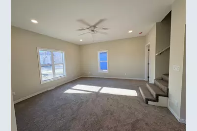 407 N 3rd Street, Marshall, MN 56258 - Photo 2