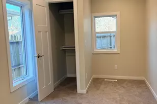 407 N 3rd St, Marshall, MN 56258 - Photo 4