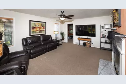 916 42nd Avenue N, Fargo, ND 58102 - Photo 22