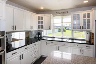 916 42nd Ave N, Fargo, ND 58102 - Photo 16