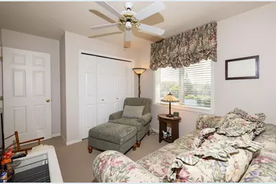 916 42nd Avenue N, Fargo, ND 58102 - Photo 26