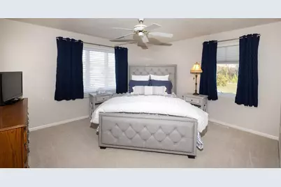 916 42nd Avenue N, Fargo, ND 58102 - Photo 40