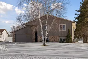 4558 141st St W, Apple Valley, MN 55124 - Photo 2
