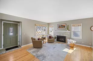 3847 Zenith Ave N, Robbinsdale, MN 55422 - Photo 4