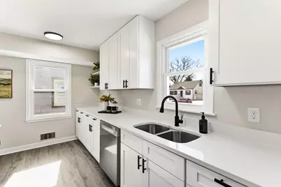 5056 Upton Avenue N, Minneapolis, MN 55430 - Photo 8