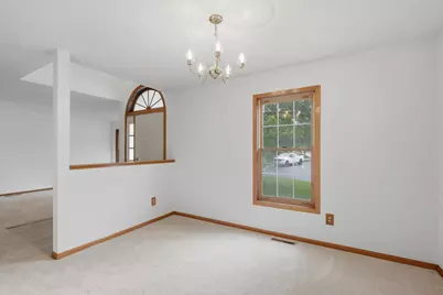 6621 Arlington Court, Chanhassen, MN 55317 - Photo 12