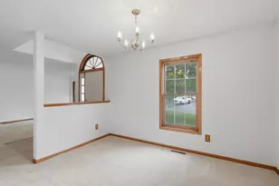 6621 Arlington Ct, Chanhassen, MN 55317 - Photo 12