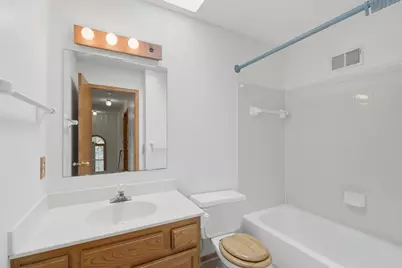 6621 Arlington Court, Chanhassen, MN 55317 - Photo 24