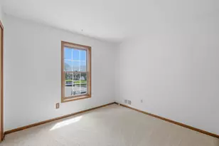 6621 Arlington Ct, Chanhassen, MN 55317 - Photo 22