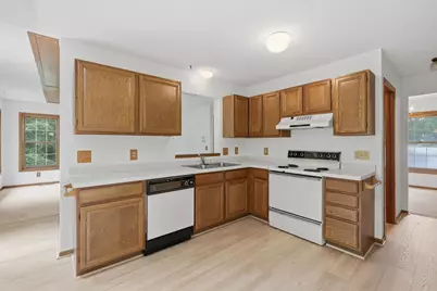 6621 Arlington Court, Chanhassen, MN 55317 - Photo 10